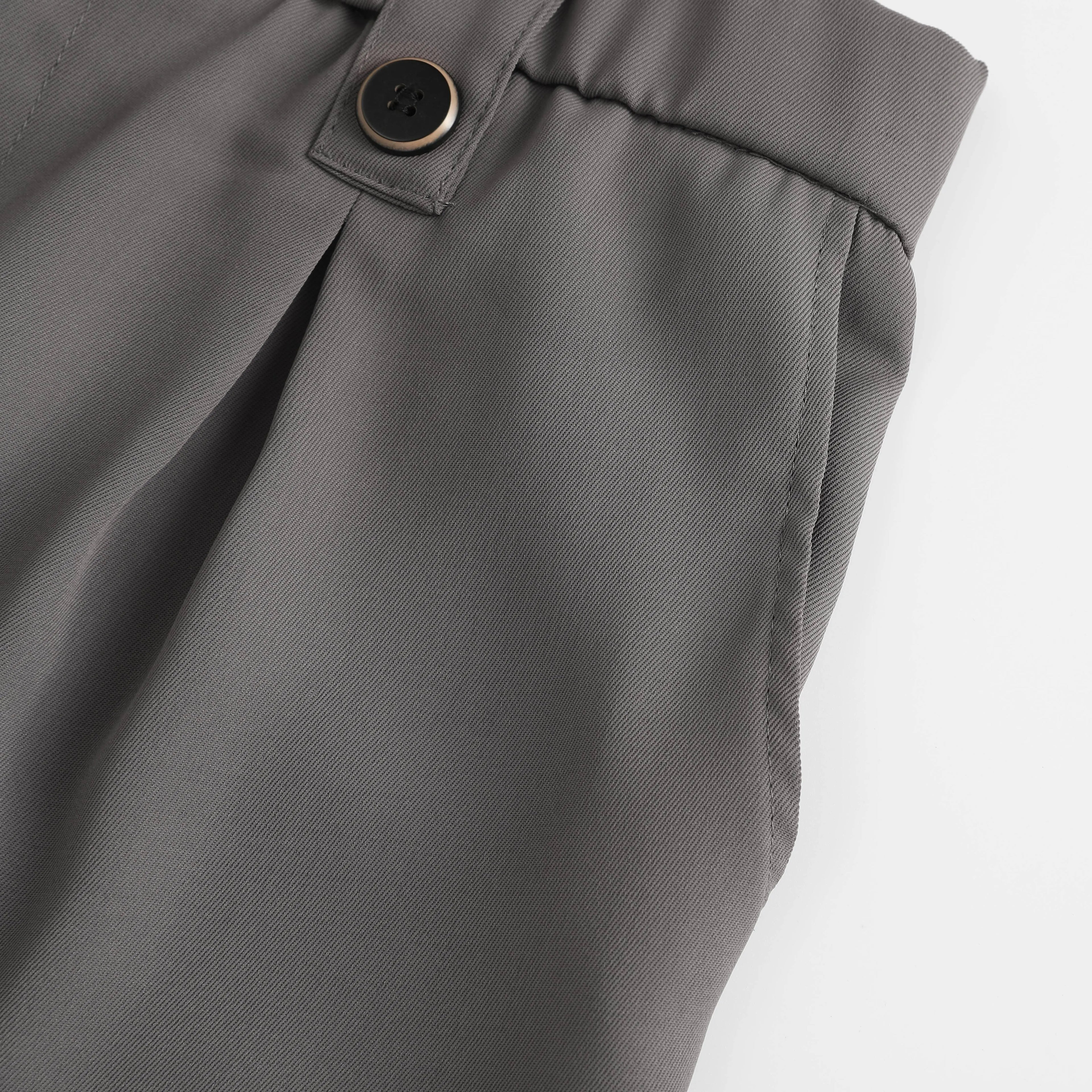 Men’s Old Money Pleated Suit Shorts
