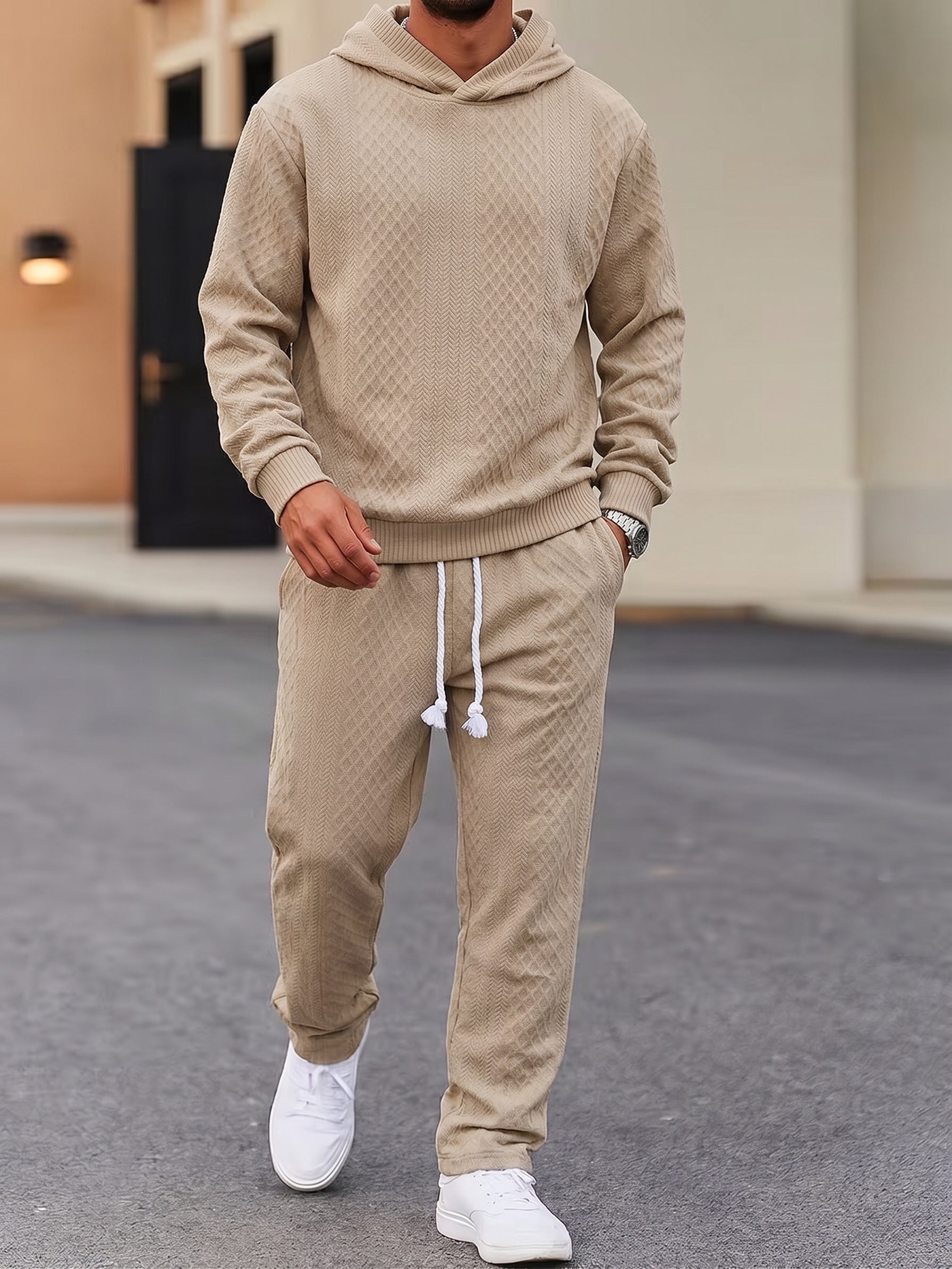 Zweiteiler in Struktur-Jacquard: Kapuzenpullover & Jogginghose